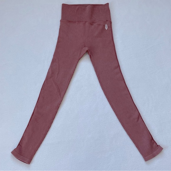 FP movement by Free People High Rise 7/8 Length Ribbed Good Karma Leggings, XS - Picture 2 of 5
